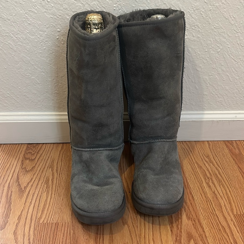 Classic Tall Grey Ugg Boots Size 9